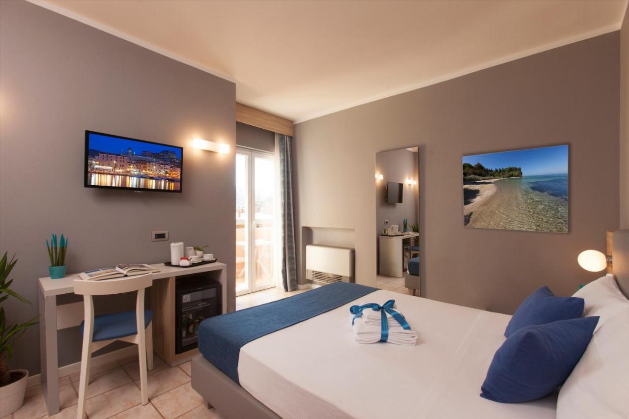Bike&Boat Argentario Hotel ปอร์โต ซานโต สเตฟาโน ภายนอก รูปภาพ