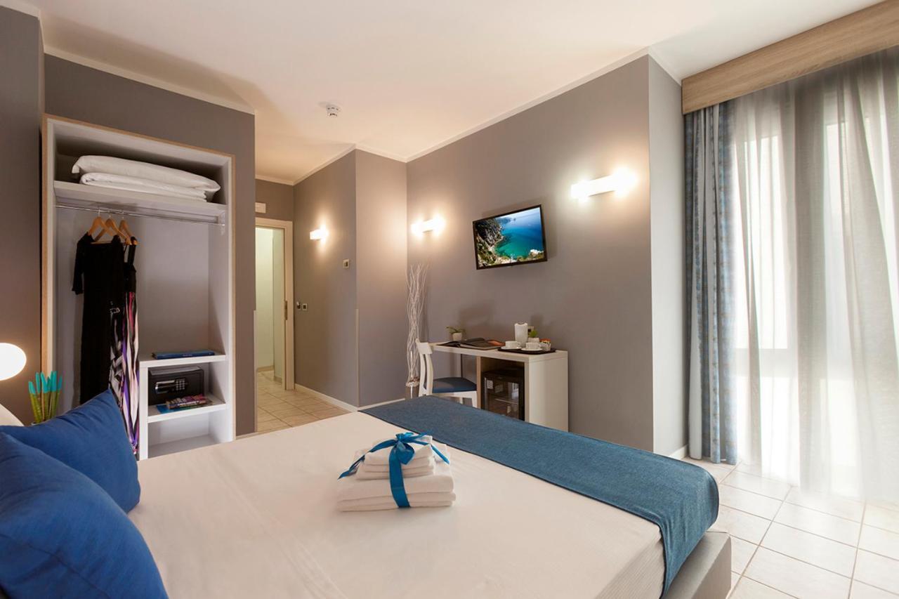 Bike&Boat Argentario Hotel ปอร์โต ซานโต สเตฟาโน ภายนอก รูปภาพ